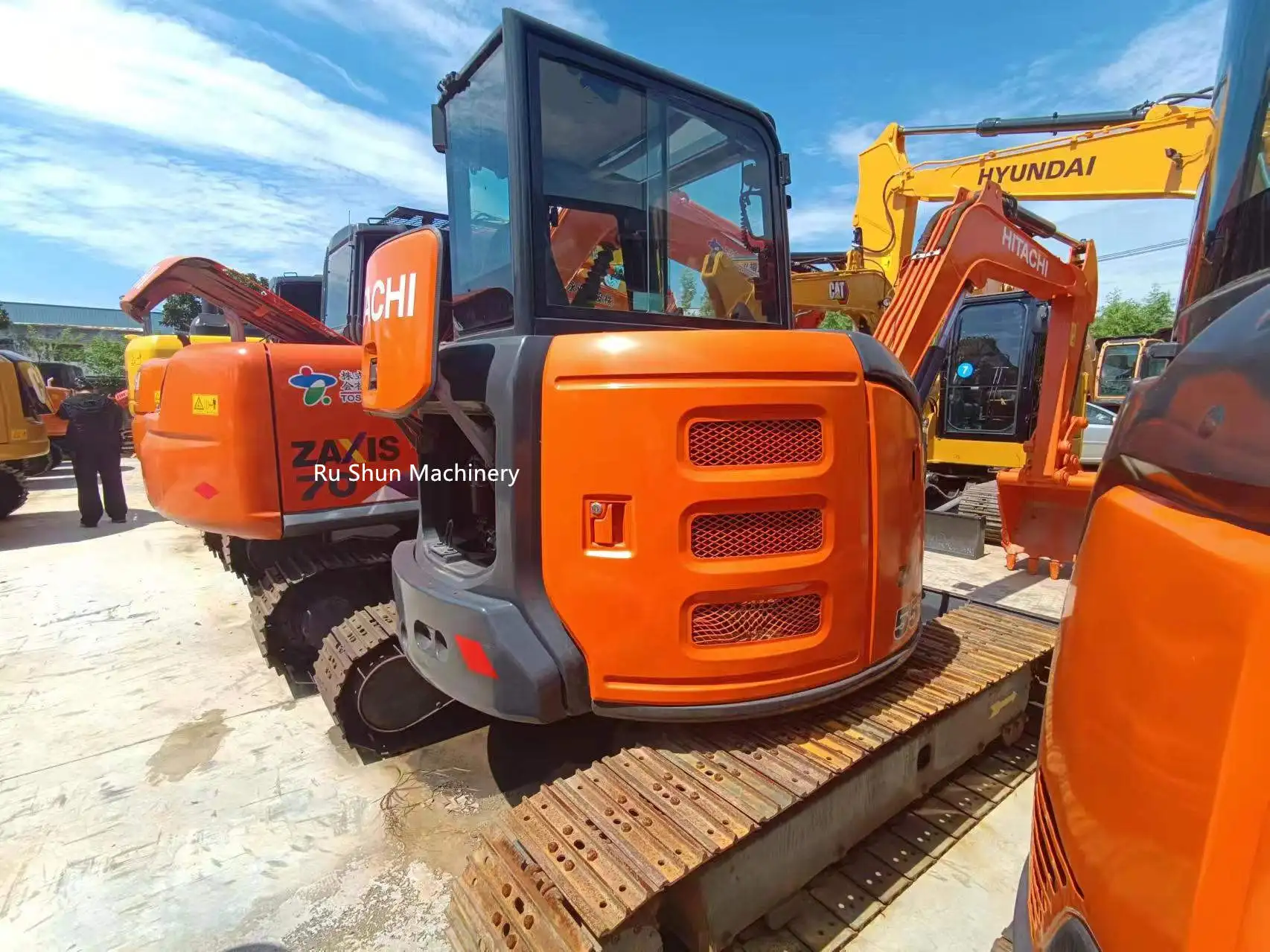 Mini Excavator Yanmar Engine Crawler Digger Diesel Cheap Price Hitachi ZX55 Used Excavator