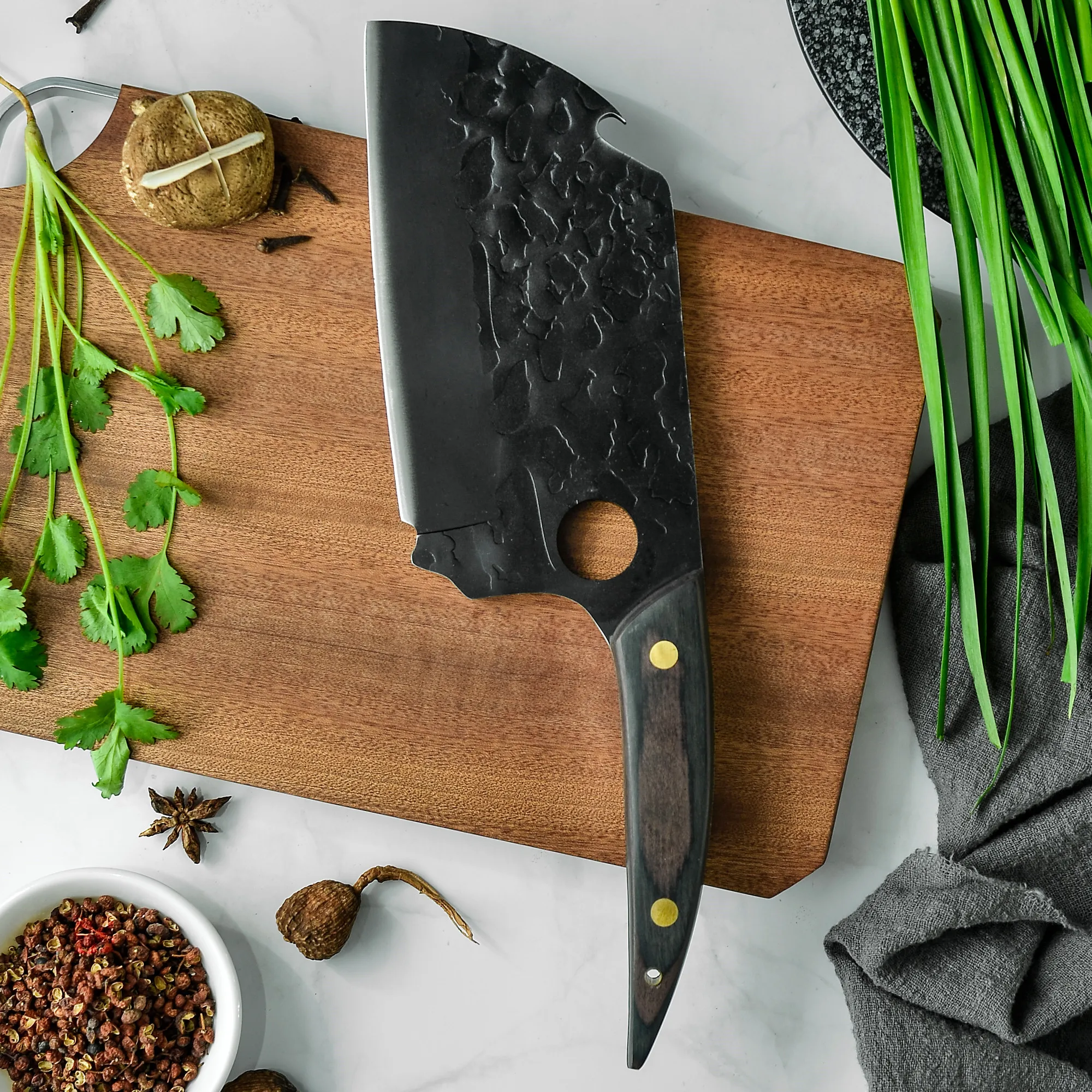 Xingye Yangjiang Wholesale Knives Hammer Finish Effort Saving Hole Blade Stainless Steel 7 Inch Chef Black Kitchen