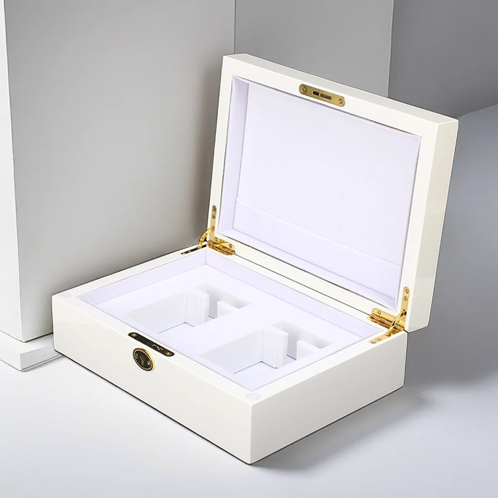Customized cosmetics and perfume simple high-end white painted wooden packaging gift box with key