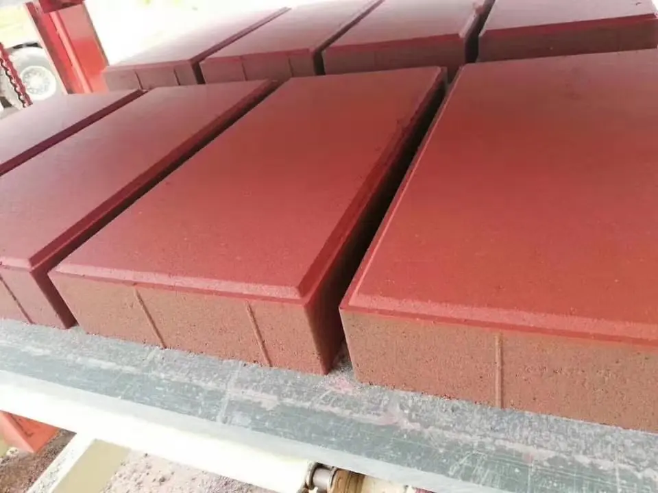 QT15-15 big automatic concrete hollow block paver brick curb stone making machine in China block machine factory