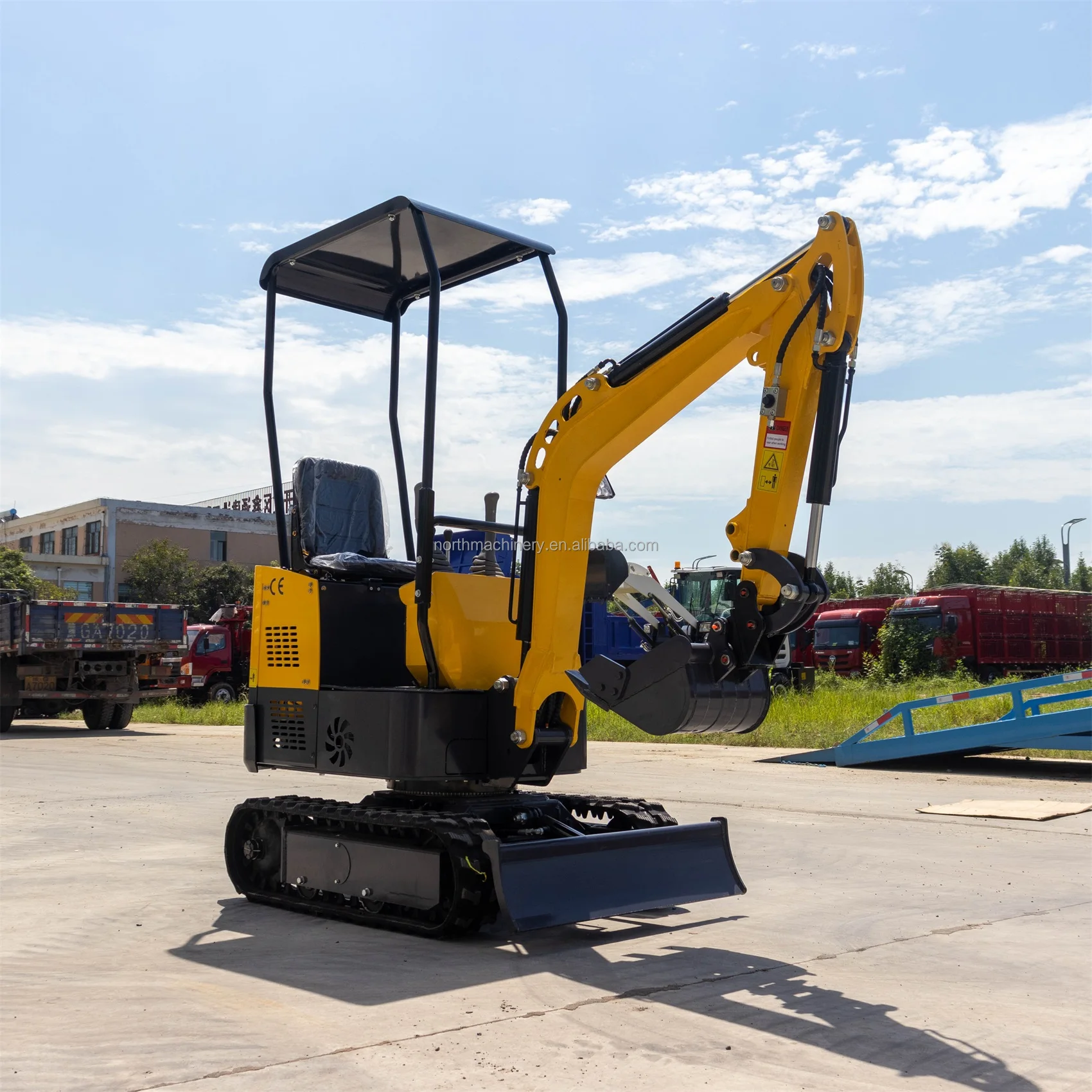 Hydraulic cylinder mini digger for sale 1 ton 2 tons crawler style mini excavator