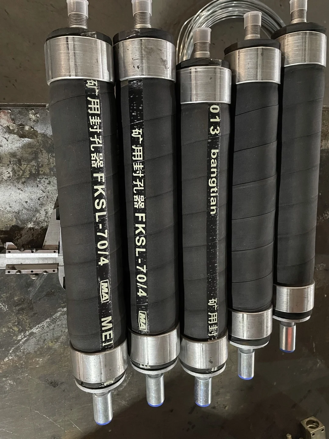 Borehole packer injection rubber packer for coal mine