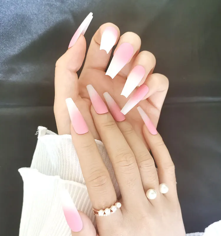 
OEM factory price new design color combine Matte Pink gradient artificial fingernails 