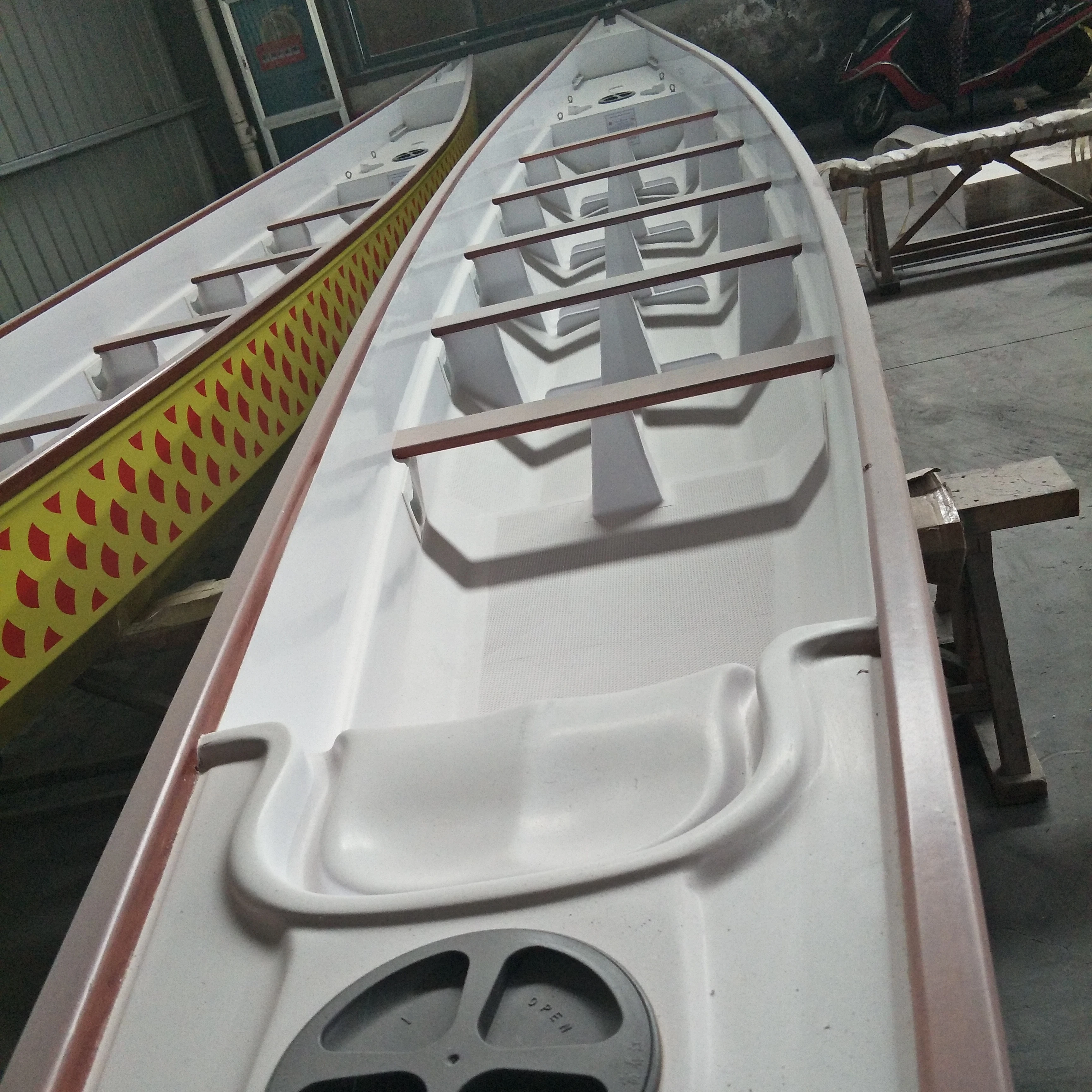 Very high sales IDBF approved wooden seats dragon boat seat art package