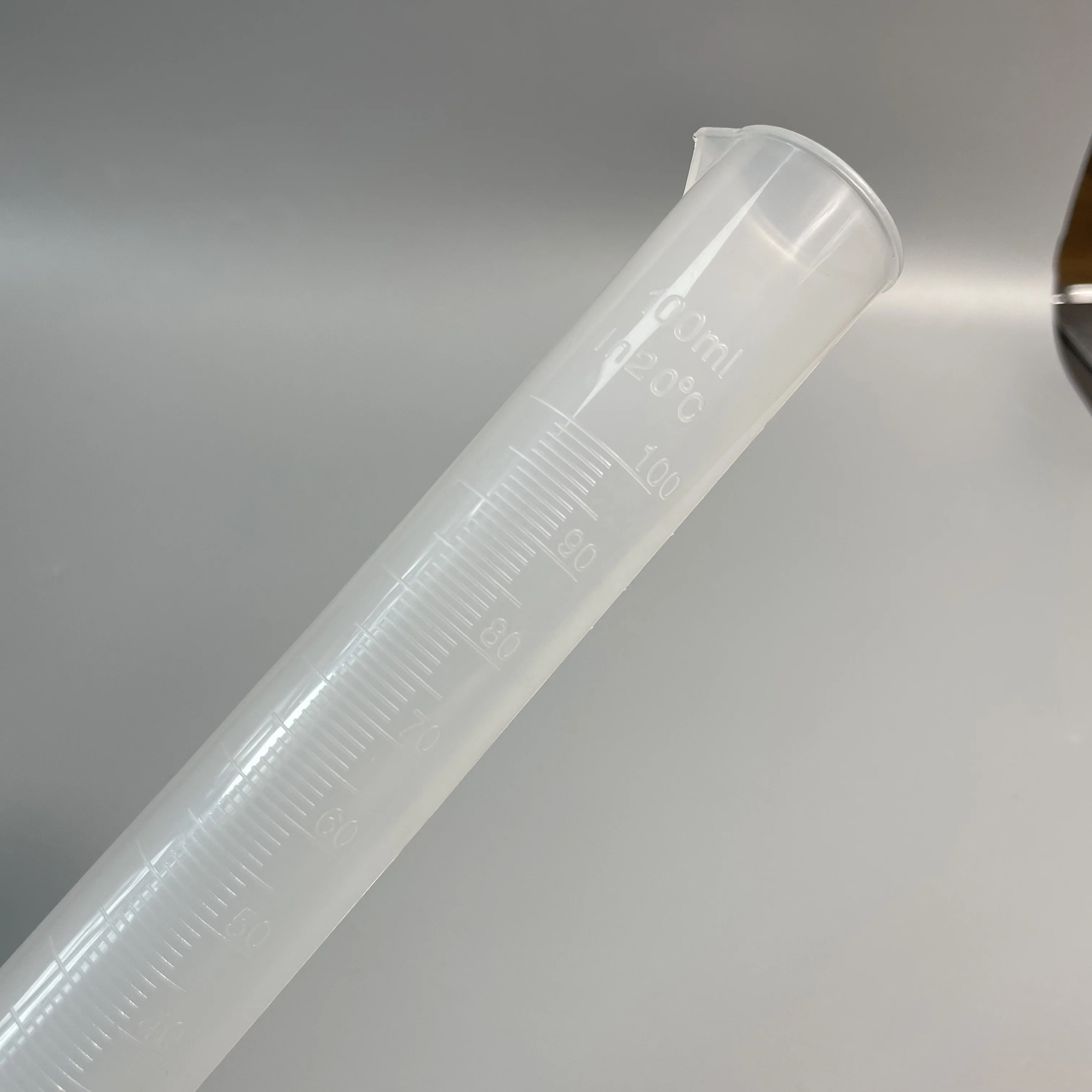 Translucent Plastic Measuring Cylinder Graduated Cylinders For Lab Supplies