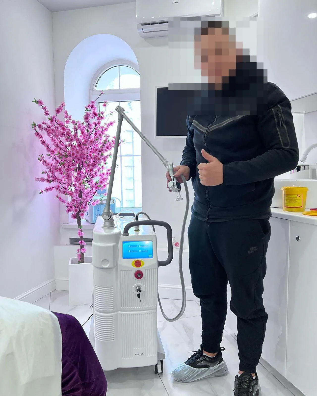 50% Off Co2 Fractional 100W Co2 Laser 9060 10600nm For Skin Whitening