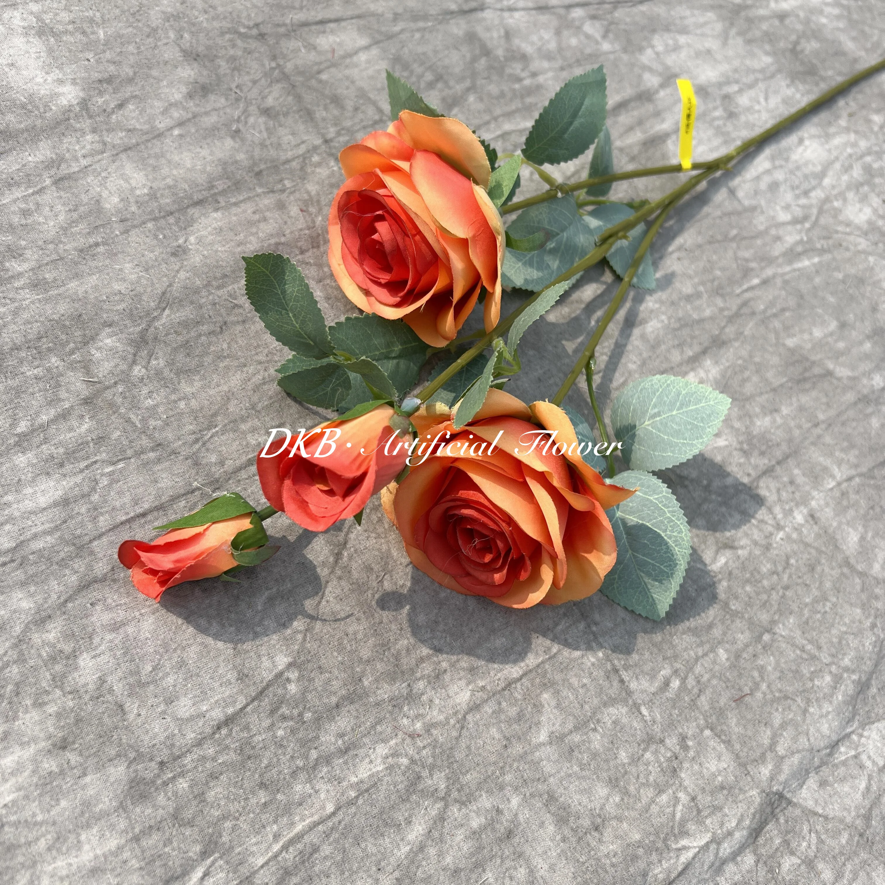 DKB low price wholesale wedding decoration high quality silk roses artificial flowers for wedding table decoration