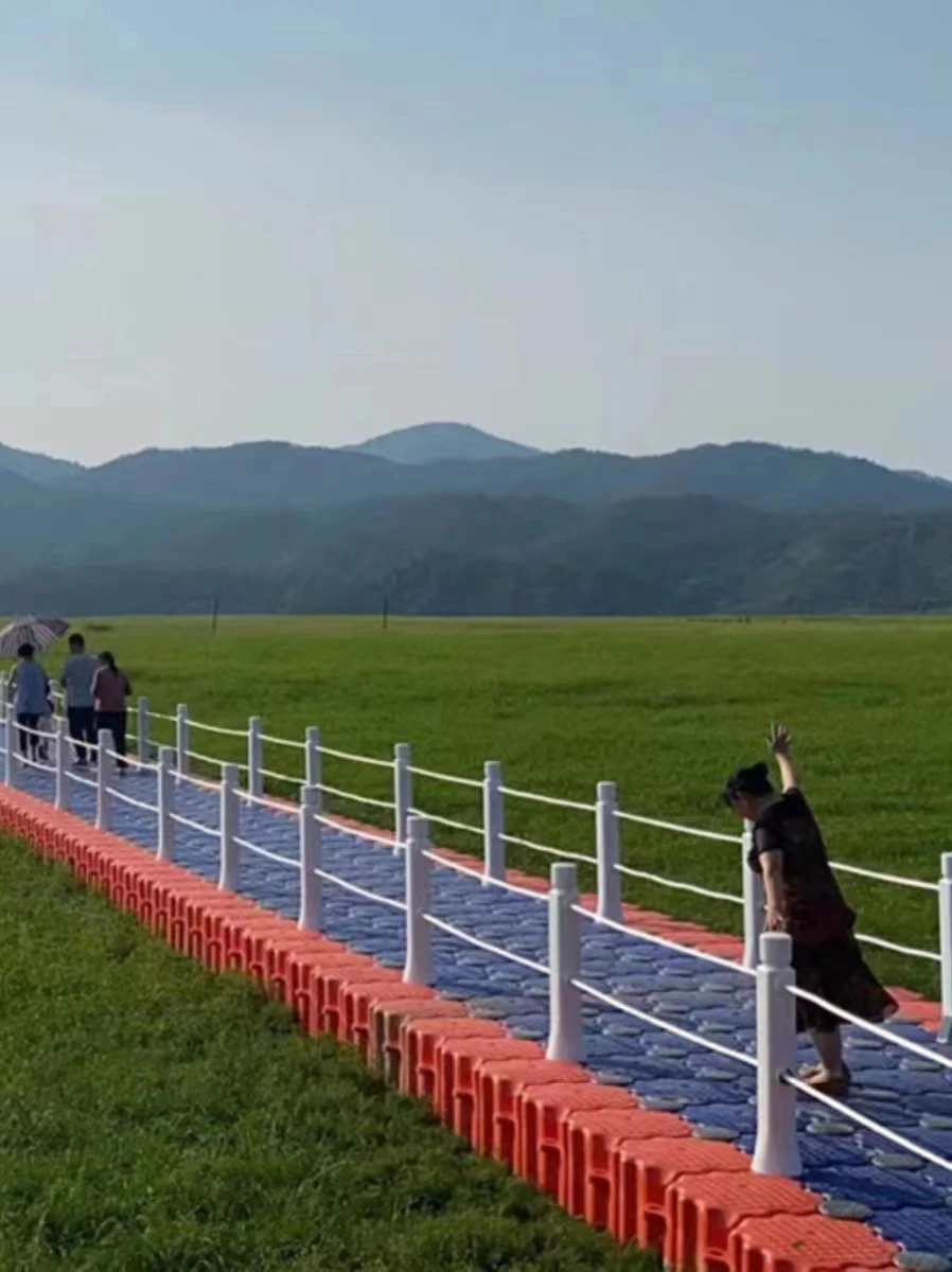 Durable Uvioresistant  Floating Bridge On Water Pontoon Floating Platform Walkway water stage fishing platform