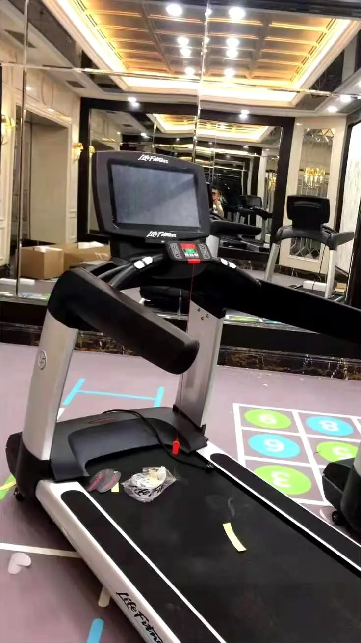 Commercial Gym Equipment Electric Treadmill Cardio Training ABS Plastic Wood Handheld Heart Rate Test 42-44cm Width Body Build