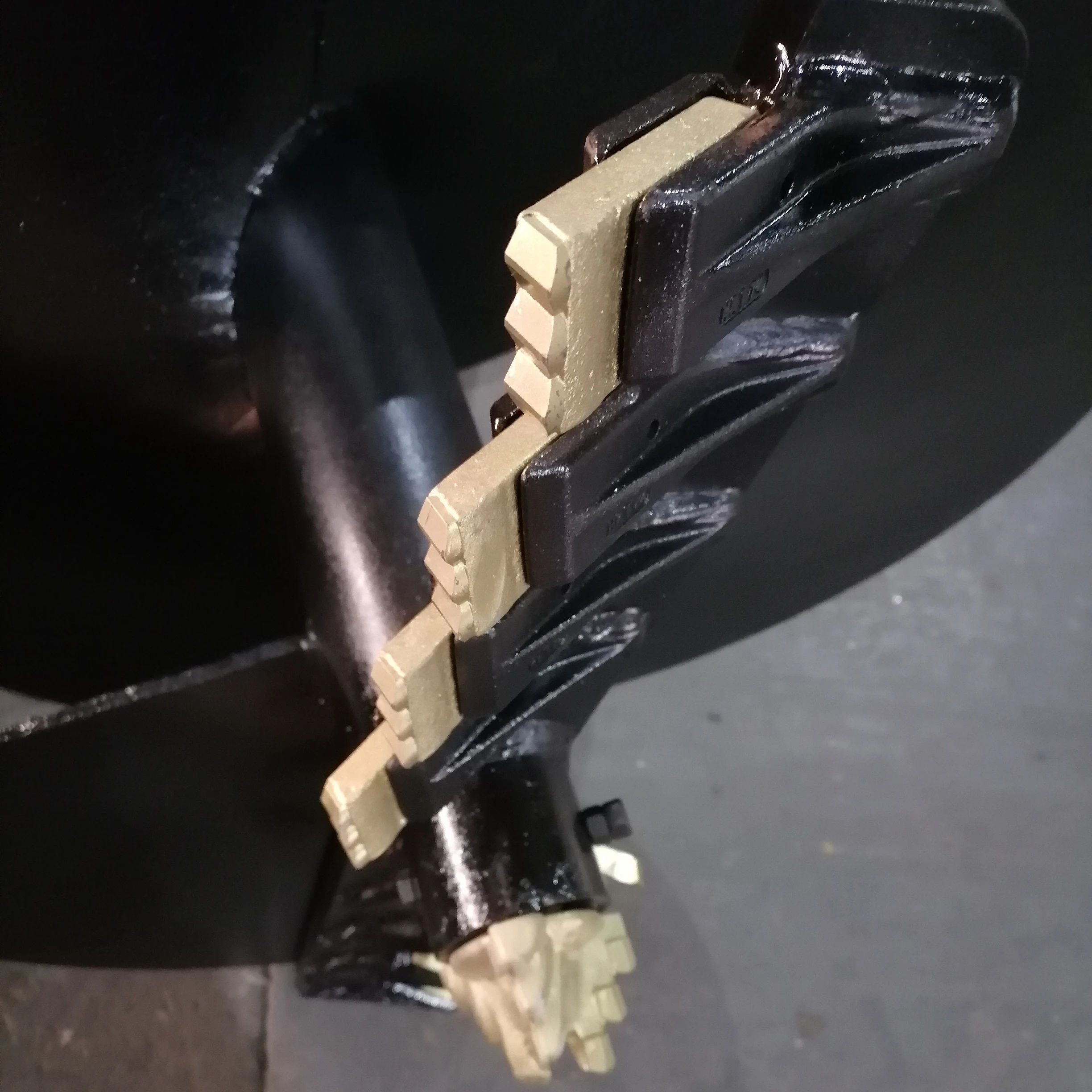 CAT 20 tons  Digging machine hydraulic excavator mounted auger earth auger drill