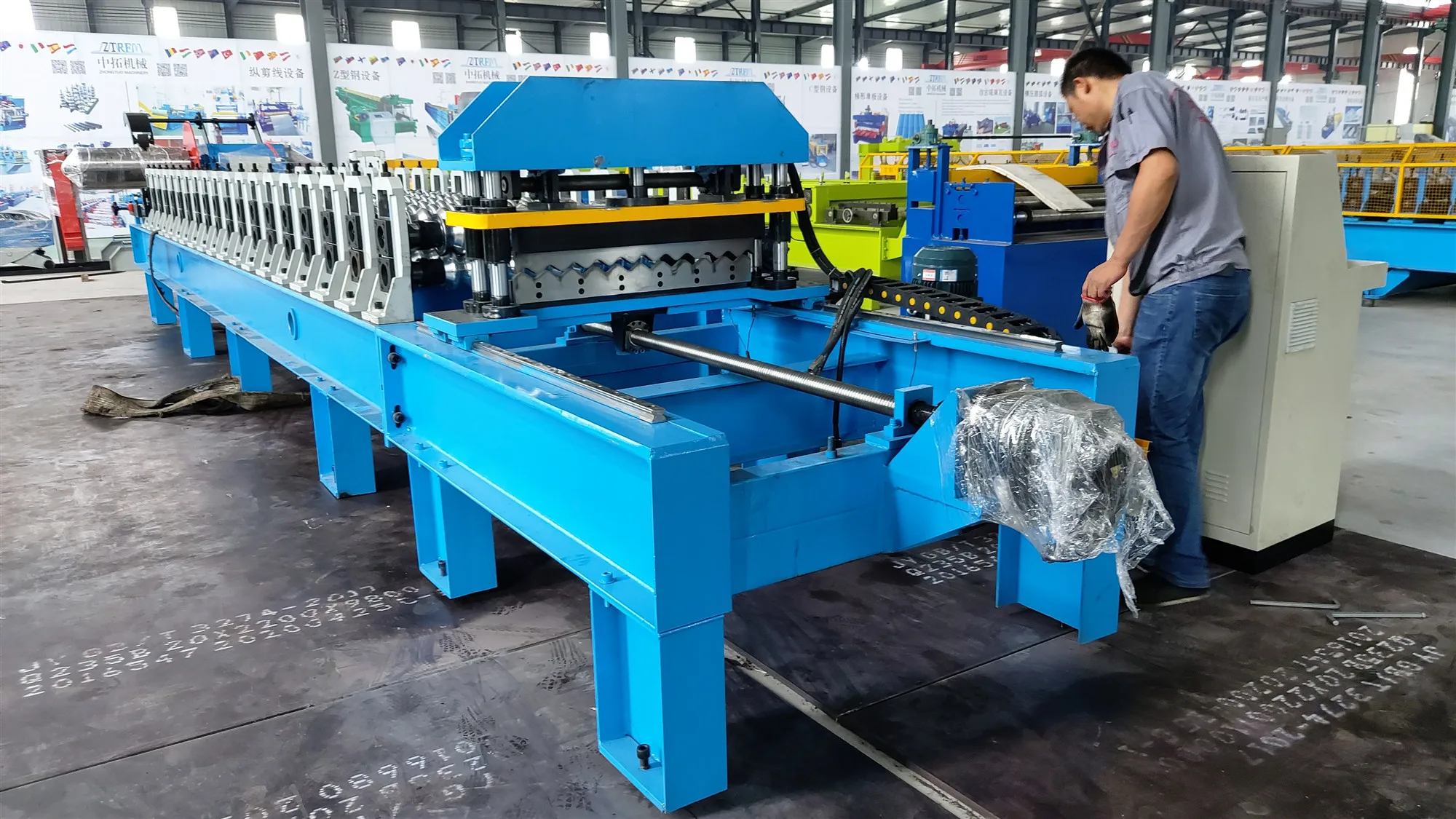 High speed water waved corrugated zinc sheet making production line bending machine 