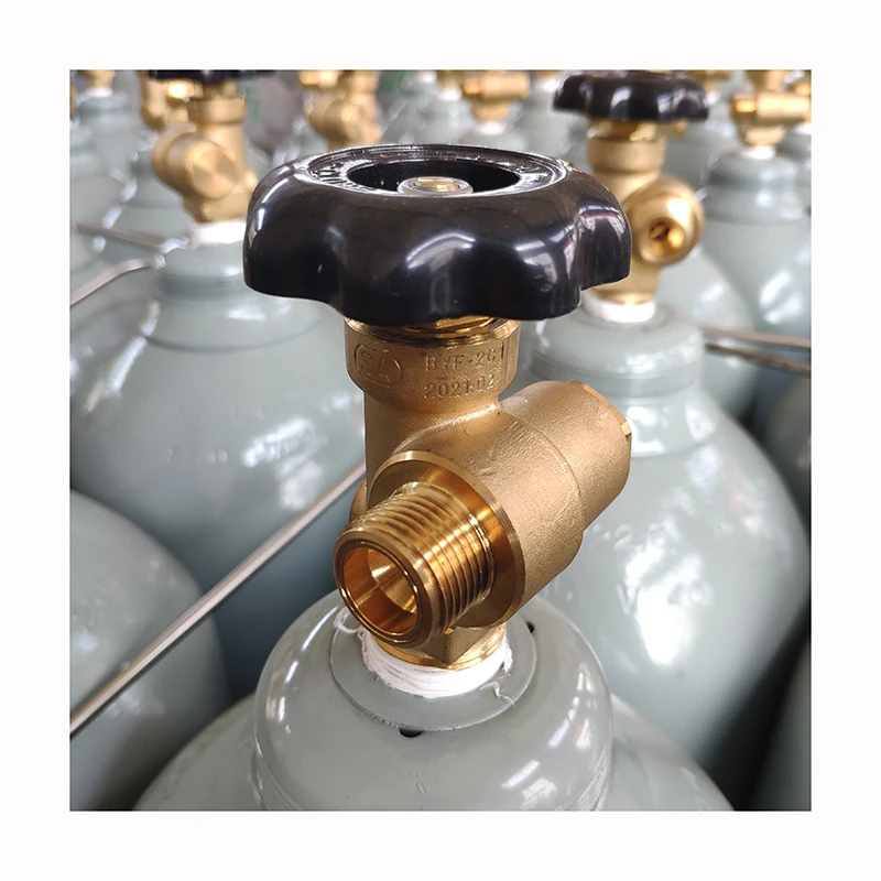 Газовый гелий на 40 л, прямые продажи с завода, 99.999% газовый гелий