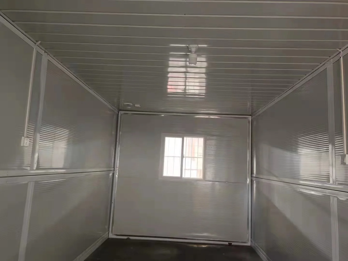 China Direct Sale 2 Colors Available Eco Friendly Container Houses Foldable Modular Home