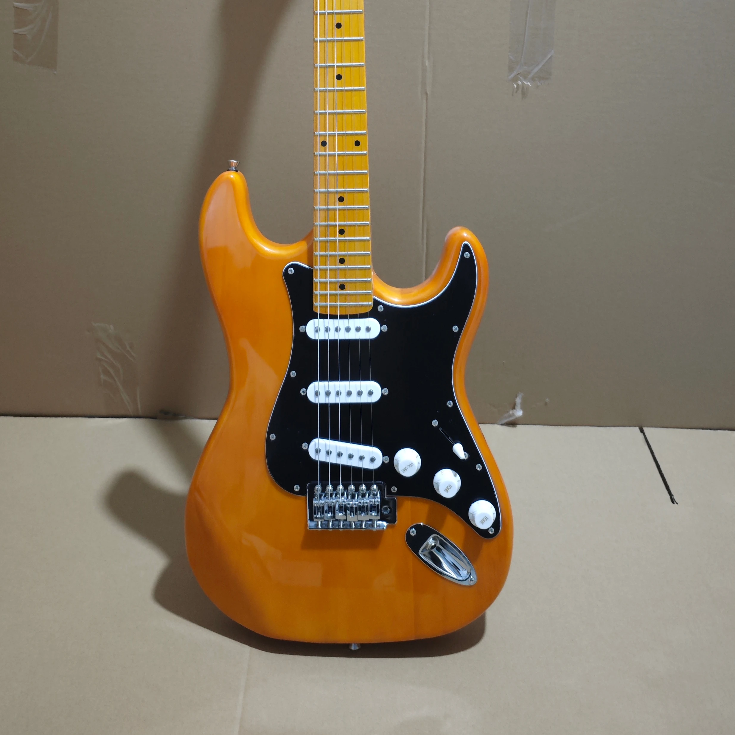 Гитара из липы с твердым корпусом 6-струнная соло-гитара 22 ладами карбонизированная Кленовая одинарная катушка свинцовая электрогитара