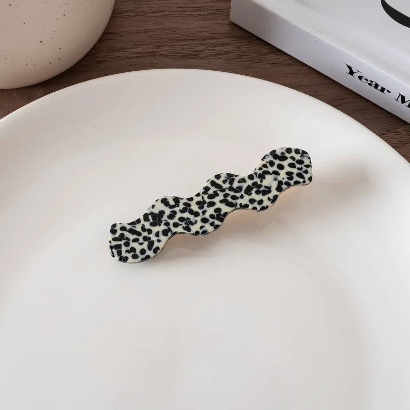 6.5CM Wholesale Trendy Simple Vintage Girls Hair Accessories Clips Wave Shape Color Acetate Metal Hair Clip For Women