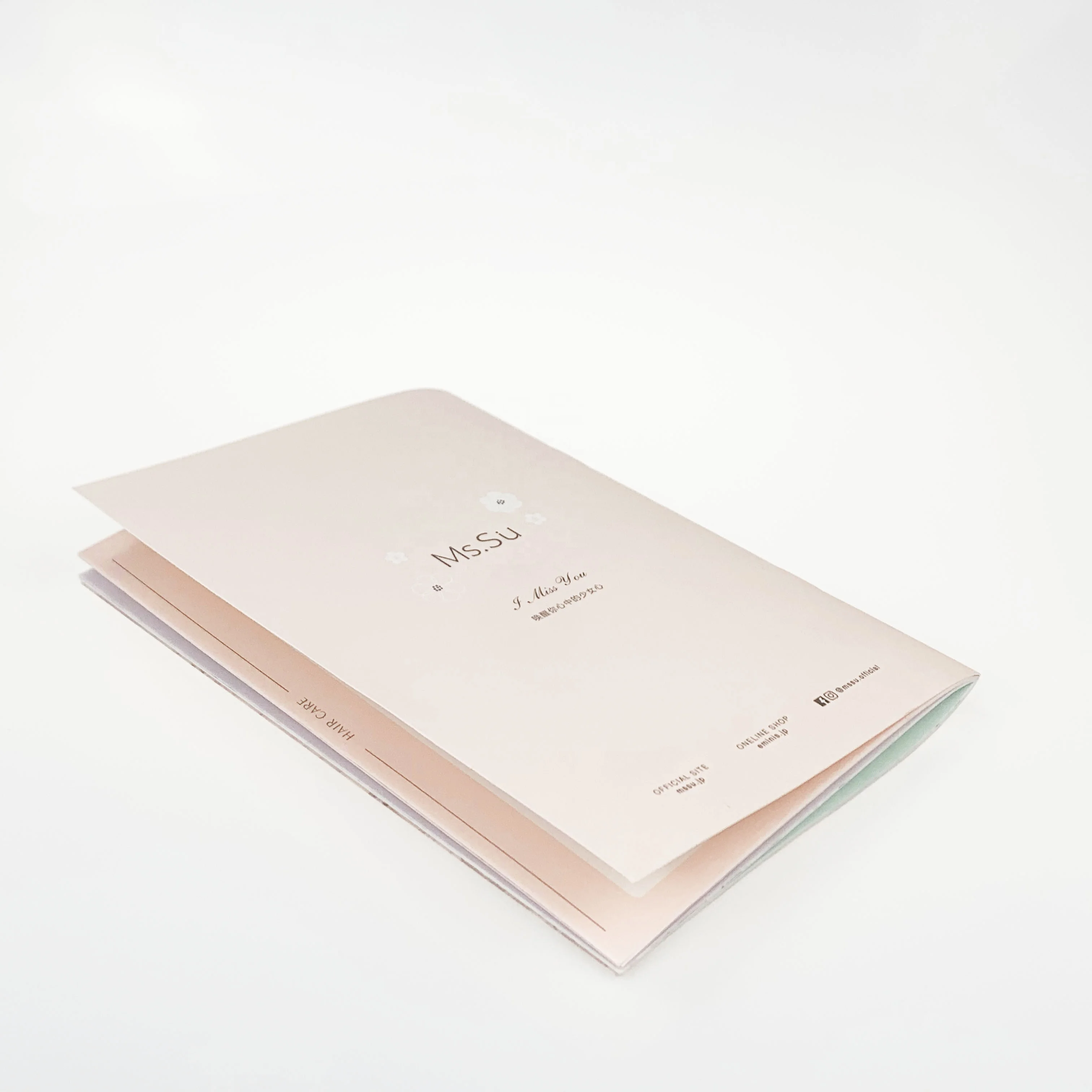 Custom Digital Printed A4/A5 Soft Cover Full Color Workbook Booklet Book Catalogue Brochure Printing