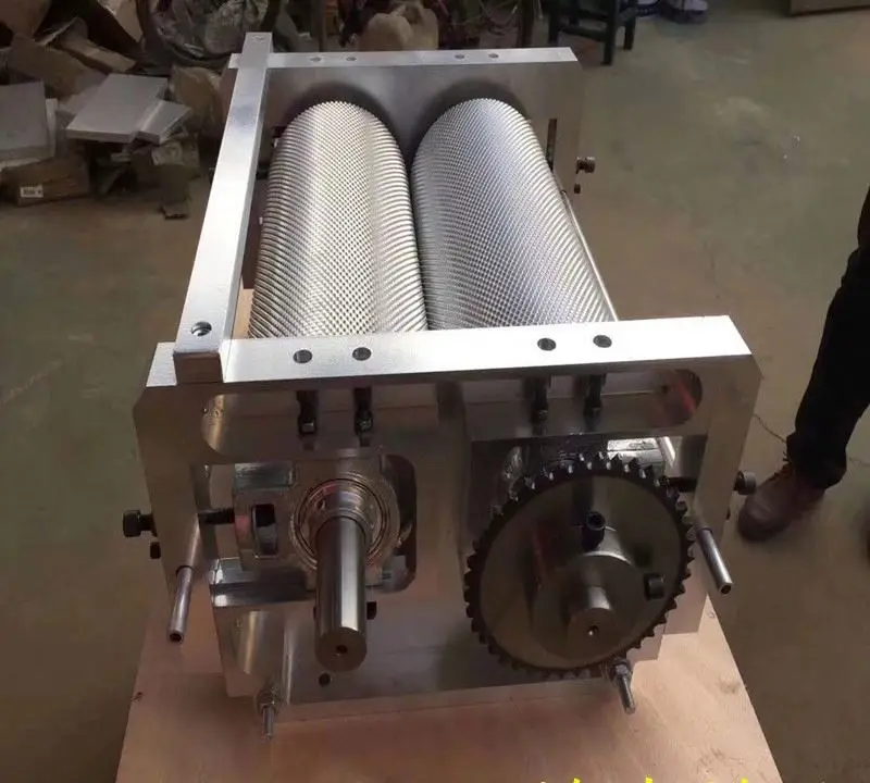 Manual Embossing Comb Sheet Making Beeswax Foundation Roller Machine 4.9MM Honeycomb Press Mill Wax Aluminum Alloy Multifunction