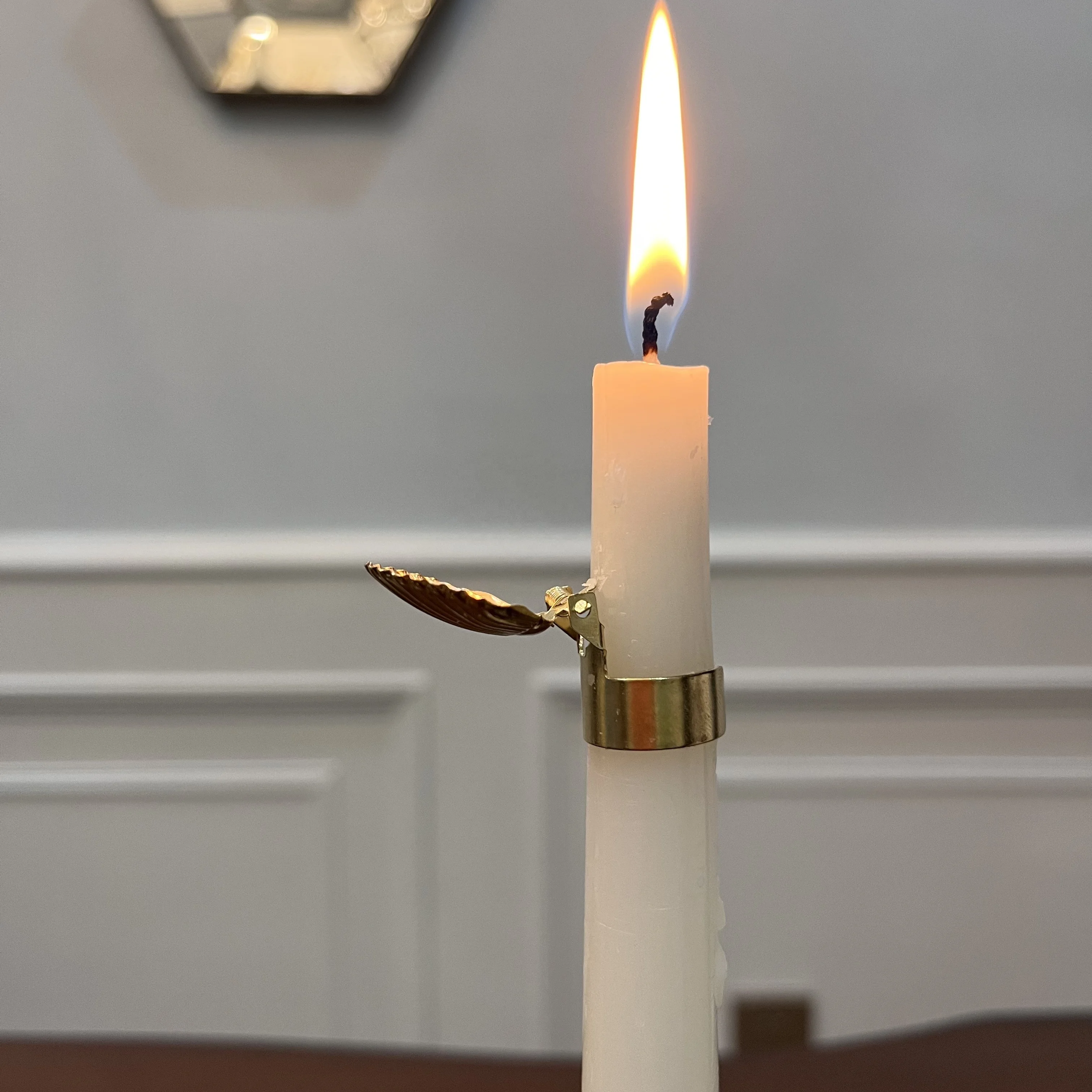 2023 wholesale Rod wax metal safety candle trimmer ring automatic candle extinguisher snuffer