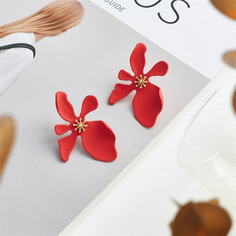Trendy new product fashion Retro exaggeration rose petal leaf long style earrings red petal earrings
