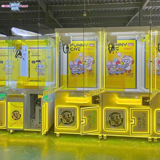 High -end custom interactive experience trendy toys boutique blind box hook claw doll machine