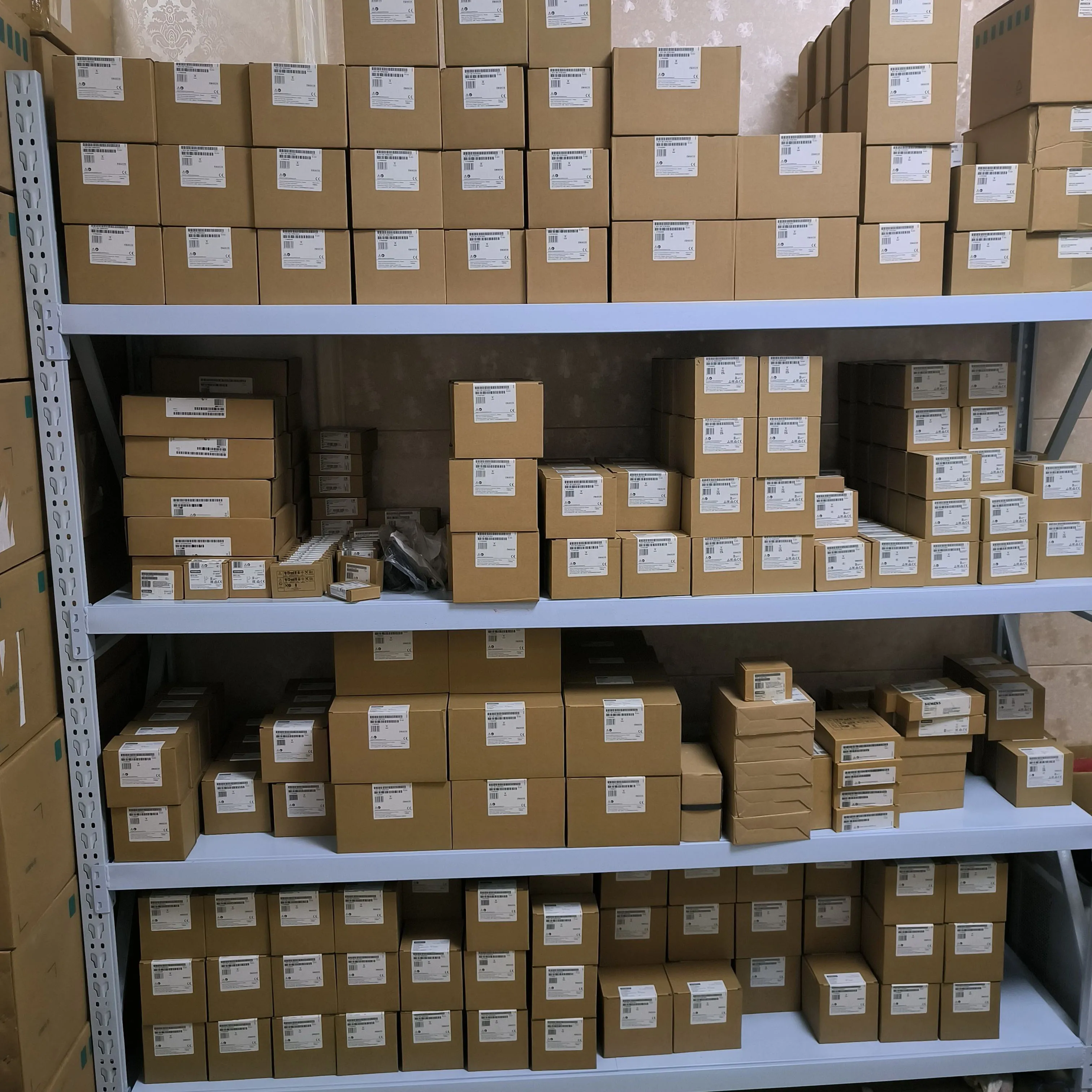 Новый оригинальный DVP202LC-SL dvp202lcsl CPU PLC модуль в наличии на складе