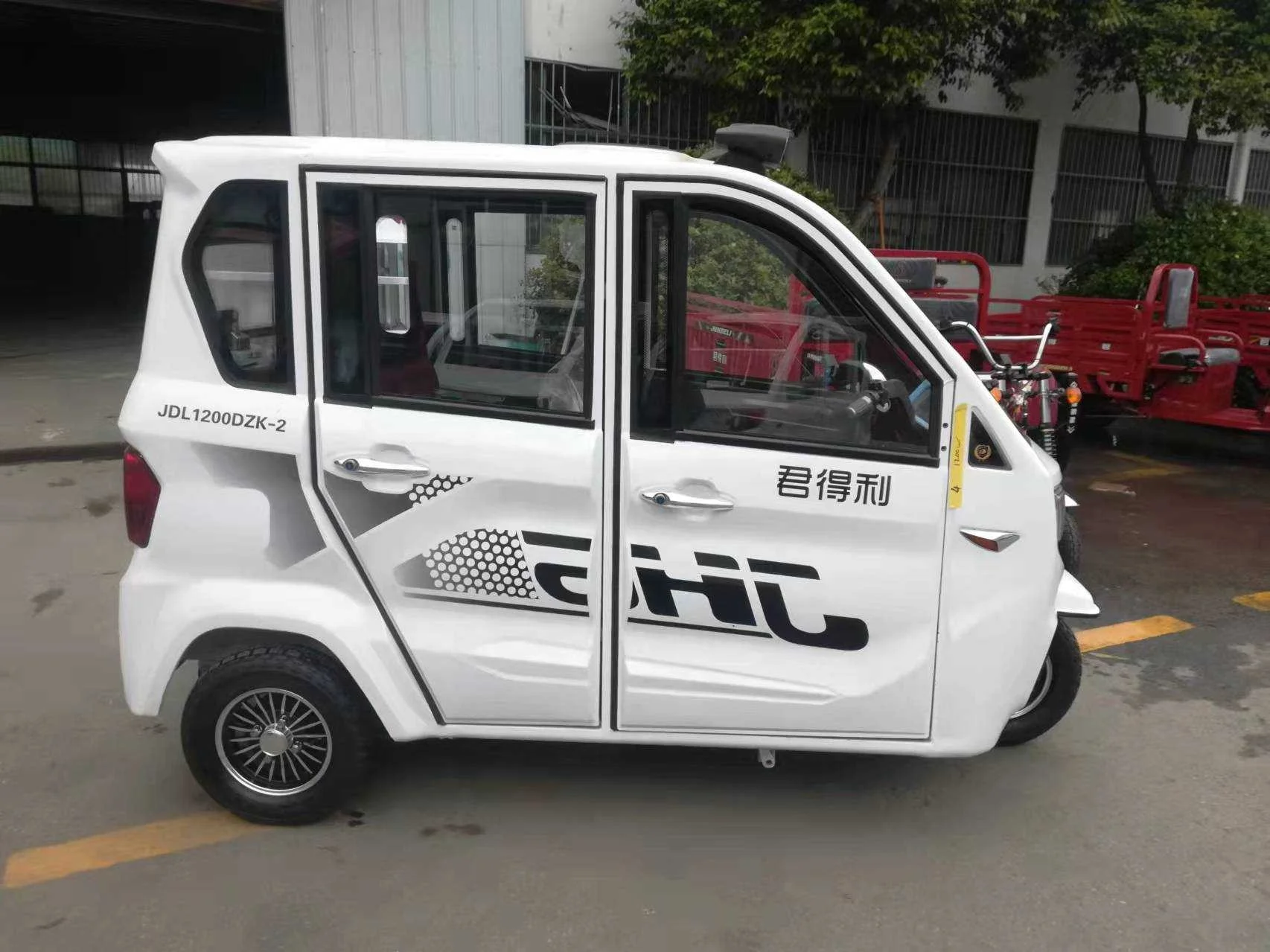 2022 Hot Sale Factory Price 1000W ELectric Tuk Tuk for Sale