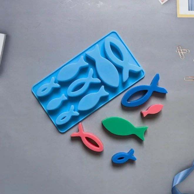 8 Cavity Large Small Fish Shape Silicone Cake Mold Candle Soap Mold DIY Making Mold Silicone Resin Tray