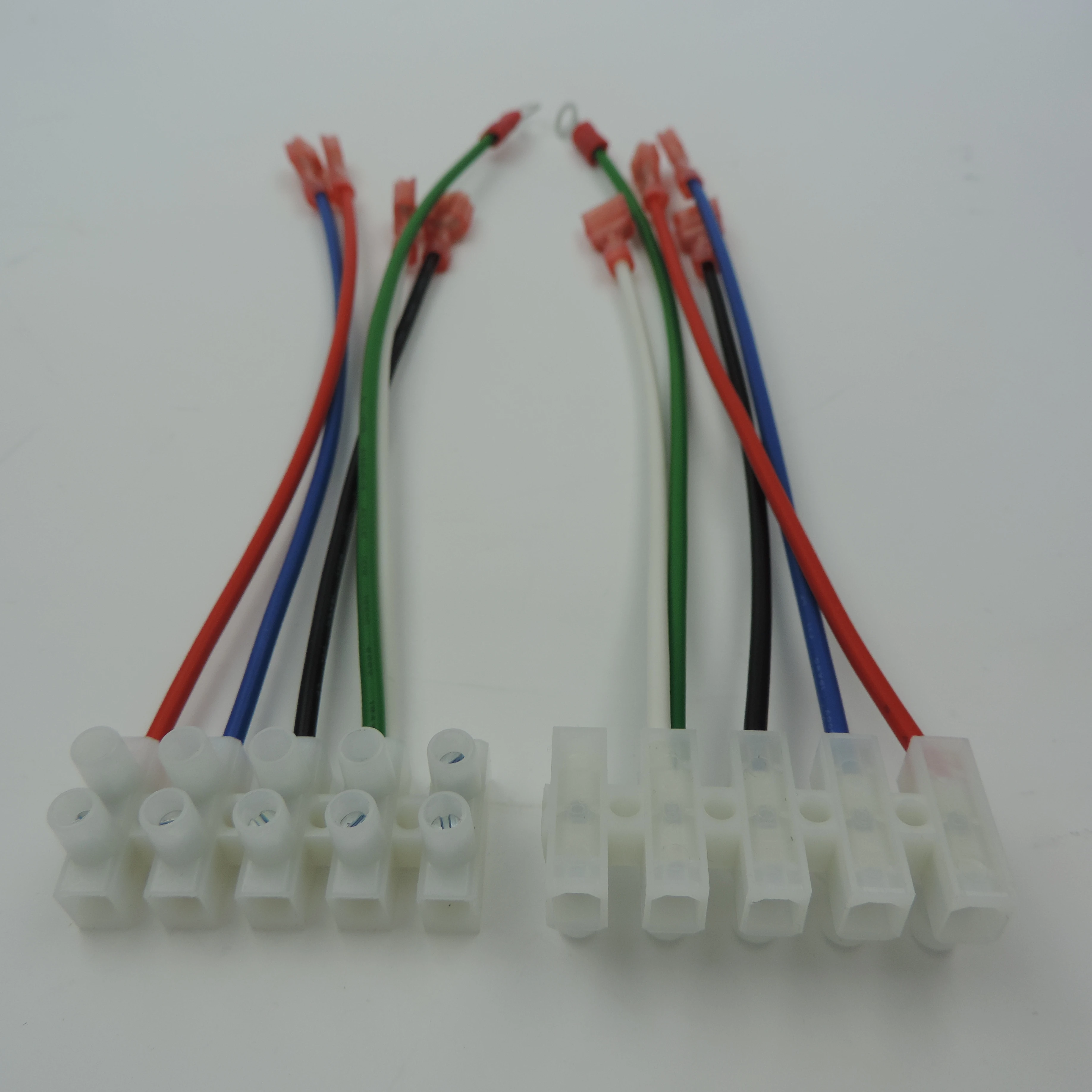 manufacturer China manufacturer  00-10-01-1054 5 pin connector Custom Wire Harness 13cm Cable Assembly Terminal Wiring Harness