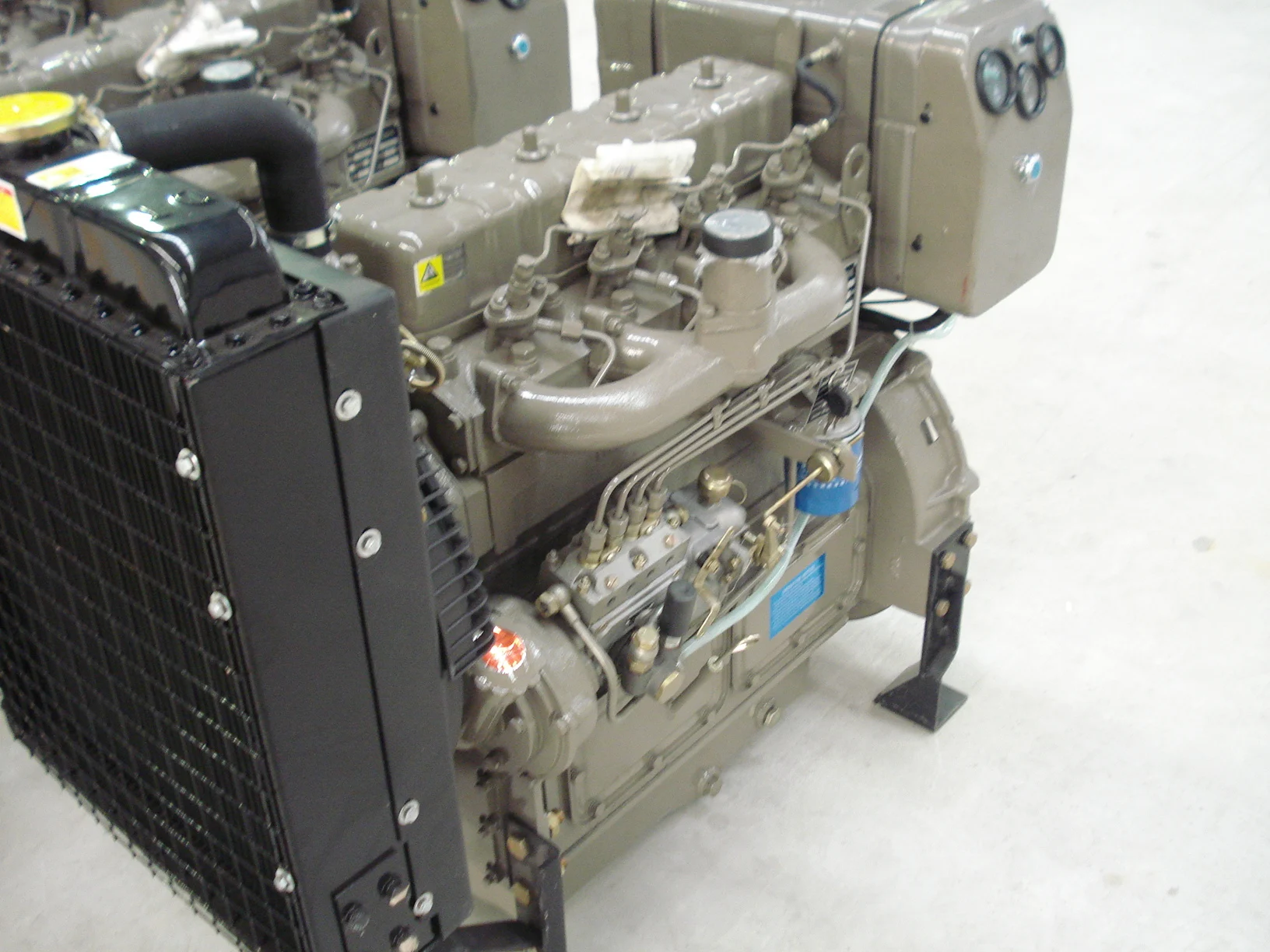 4 cylinder  series high speed 40 hp diesel engine 4 CYLINDER ENGINE HIGHER QUALITY