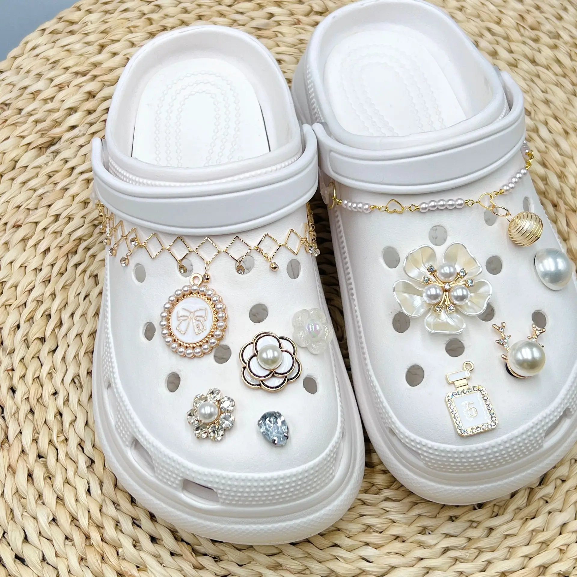 Fit Cross Cave Shoes Pearl Chain Decorative Princess Elegant Fragrant Shoe Buckle Set Accessories Little Red Book INS_4