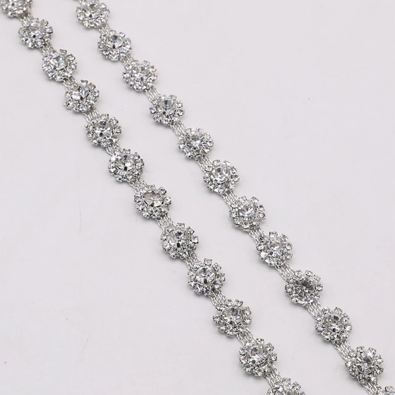 Fashion Glass Crystal Wedding Dress Decorative Rhinestone Jewelry Chain Decorative Ribbon Applique Sew On Clothes Shoes Accessor