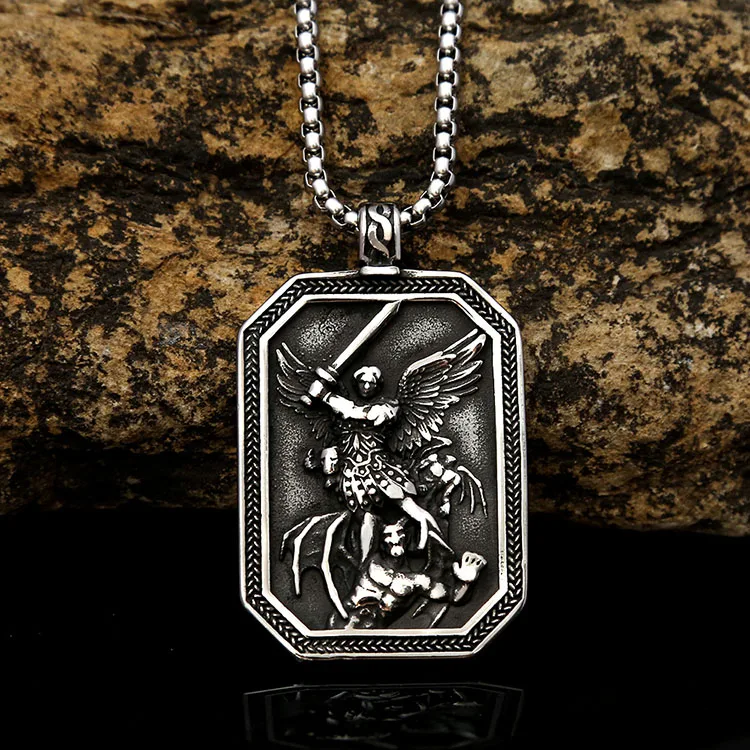 Custom Wholesale Mens Saint St Michael Medal Medallion Punk Jewelry Accessories Vintage Man Pendant Necklace