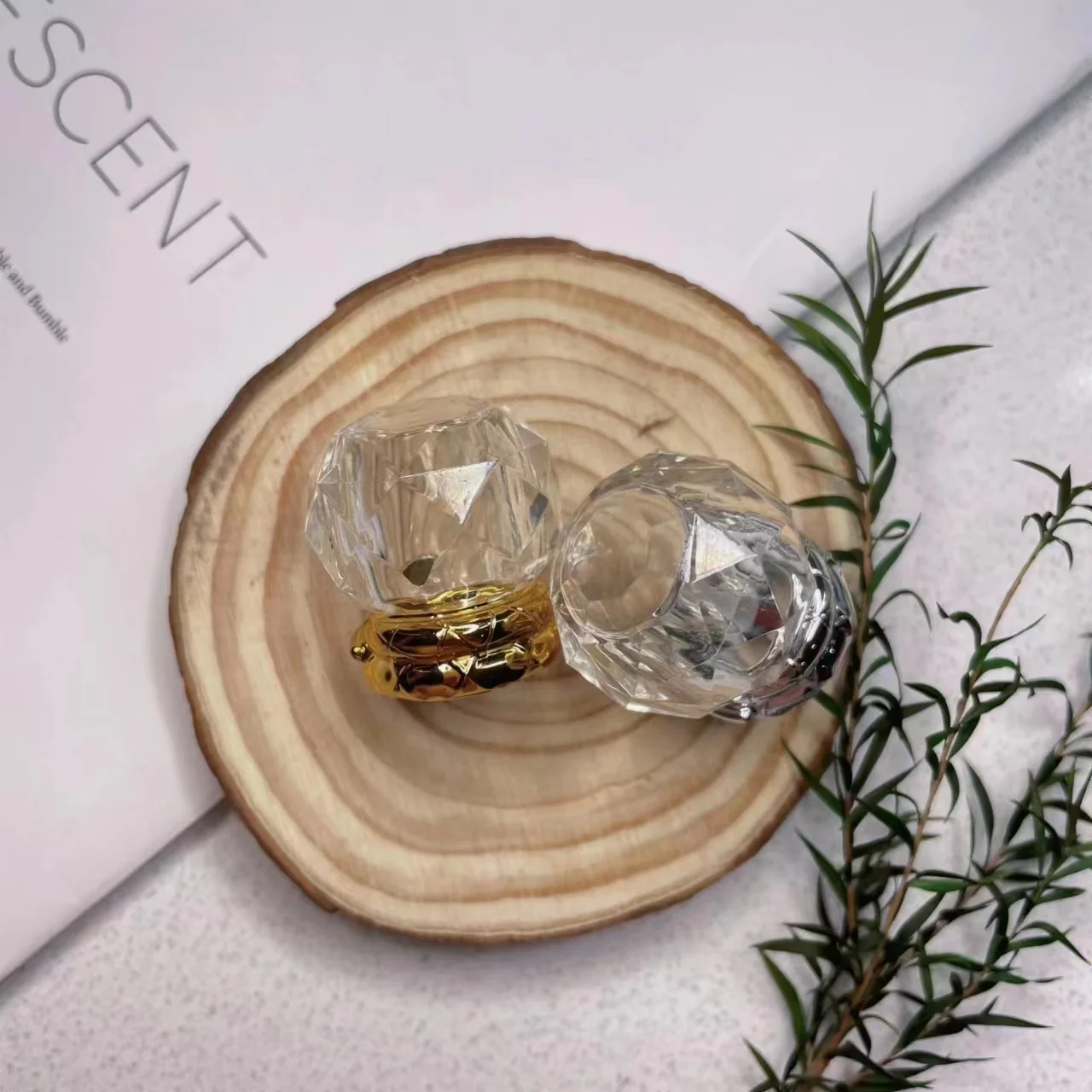 Tuhao Gold Plastic Perfume Spray Lid reusable Can Be Customized Color and Material