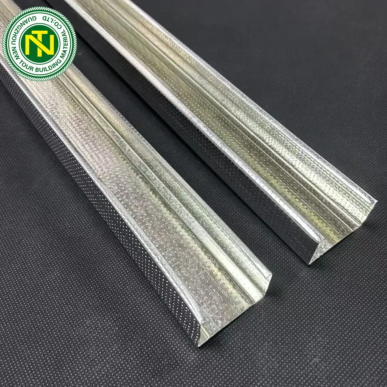 2024 wholesale good price galvanized steel drywall profile stretch ceiling metal stud tracks full container to Africa