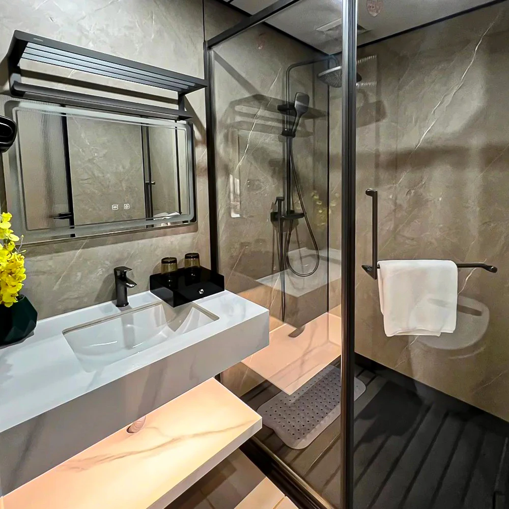 Manufacturer Hot Selling Prefab cabins Rotproof Fireproof Aluminum Material Customized Futuristic houses for Vacations