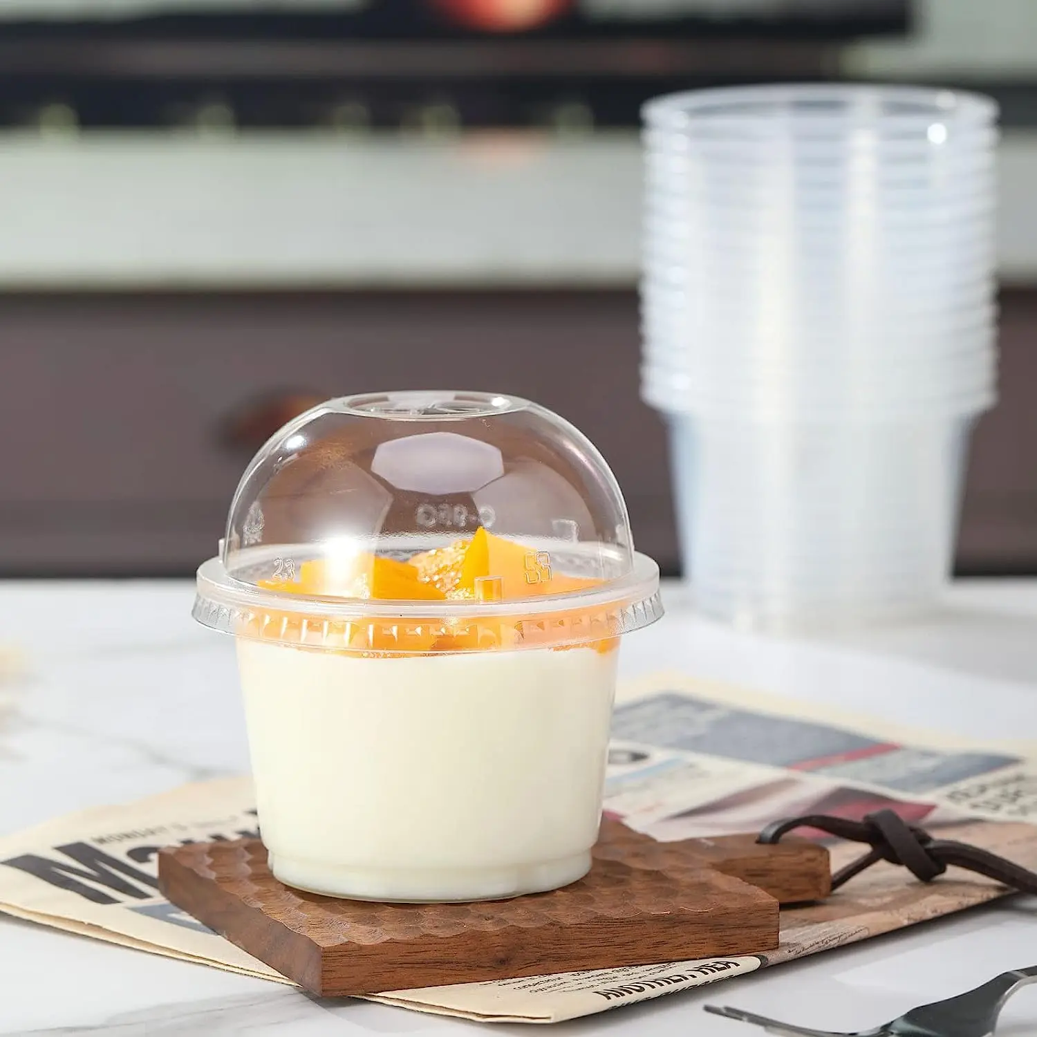 8 унций одноразовые пластиковые стаканчики с куполообразными крышками для мороженого