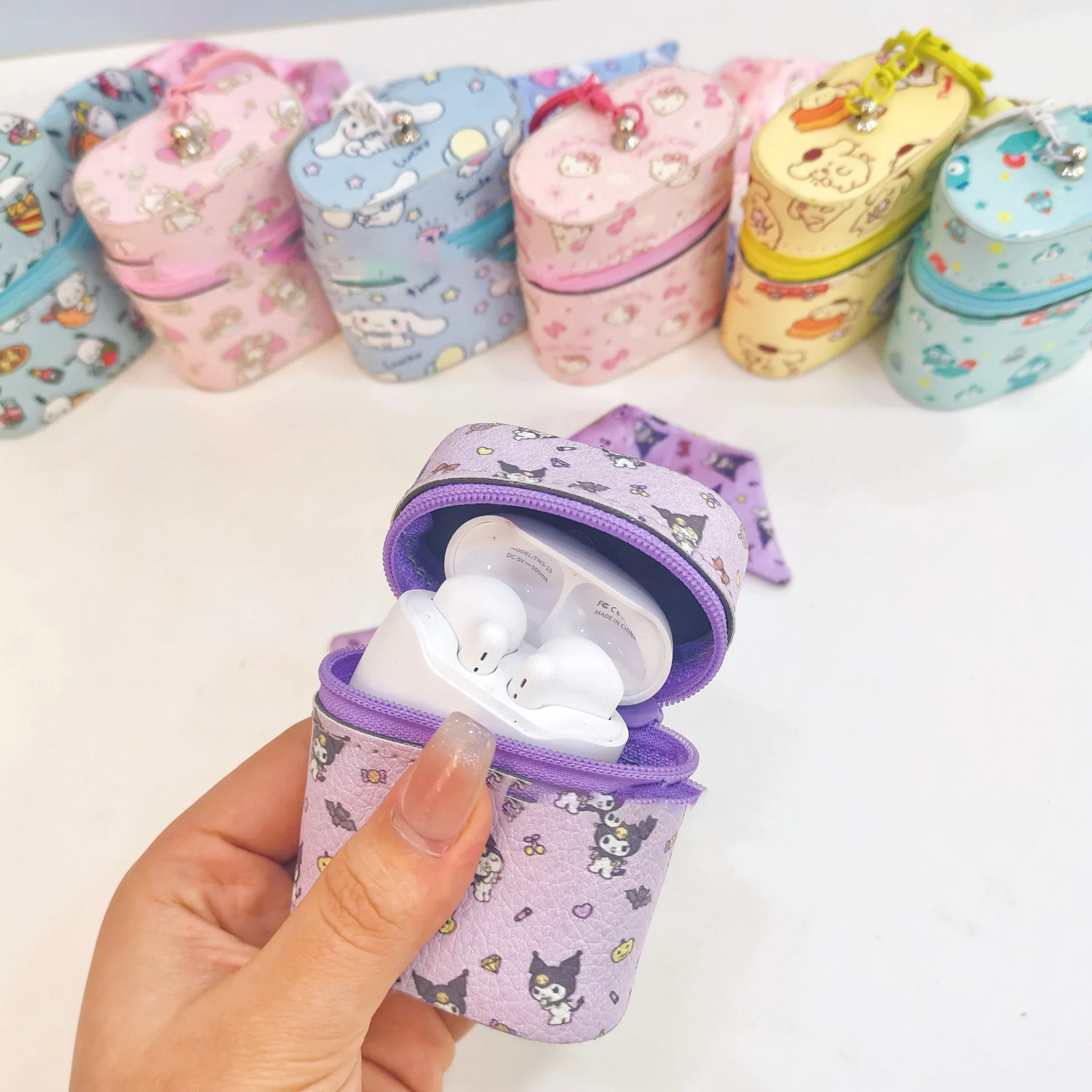 Оптовая продажа кошельков с героями мультфильмов Kuromi My Melody для хранения беспроводных наушников чехол из искусственной кожи мини кошелек монет на молнии женщин