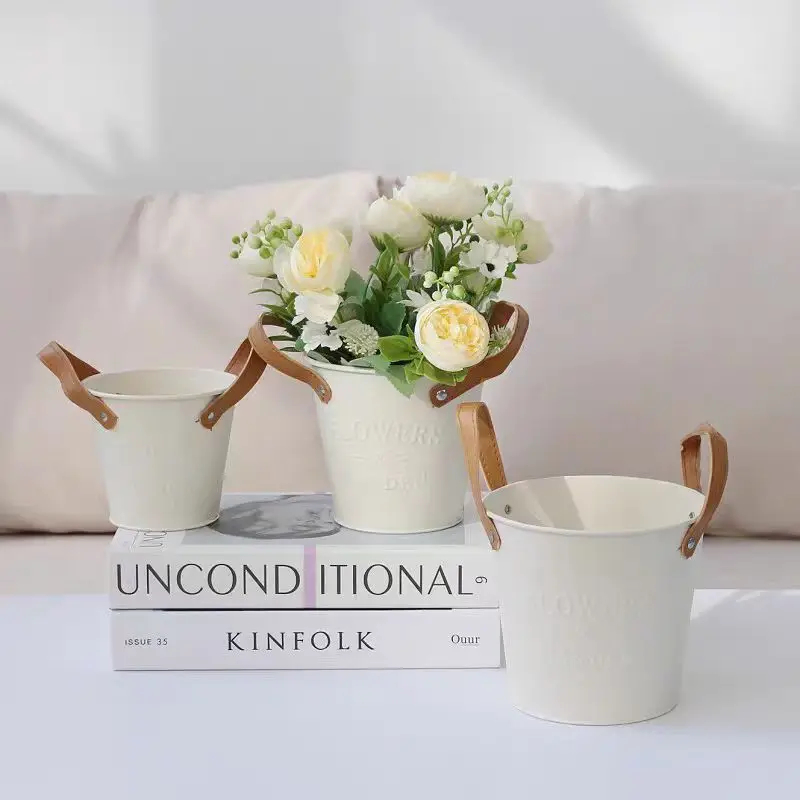 Farmhouse Style Home Decoration Metal Container Bucket Planter with Handles Garden Flower Pot Decor