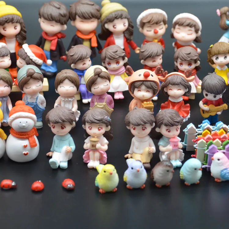 Souvenir Wedding Gift resin sculpture modern abstract cartoon sitting dancing couple figures