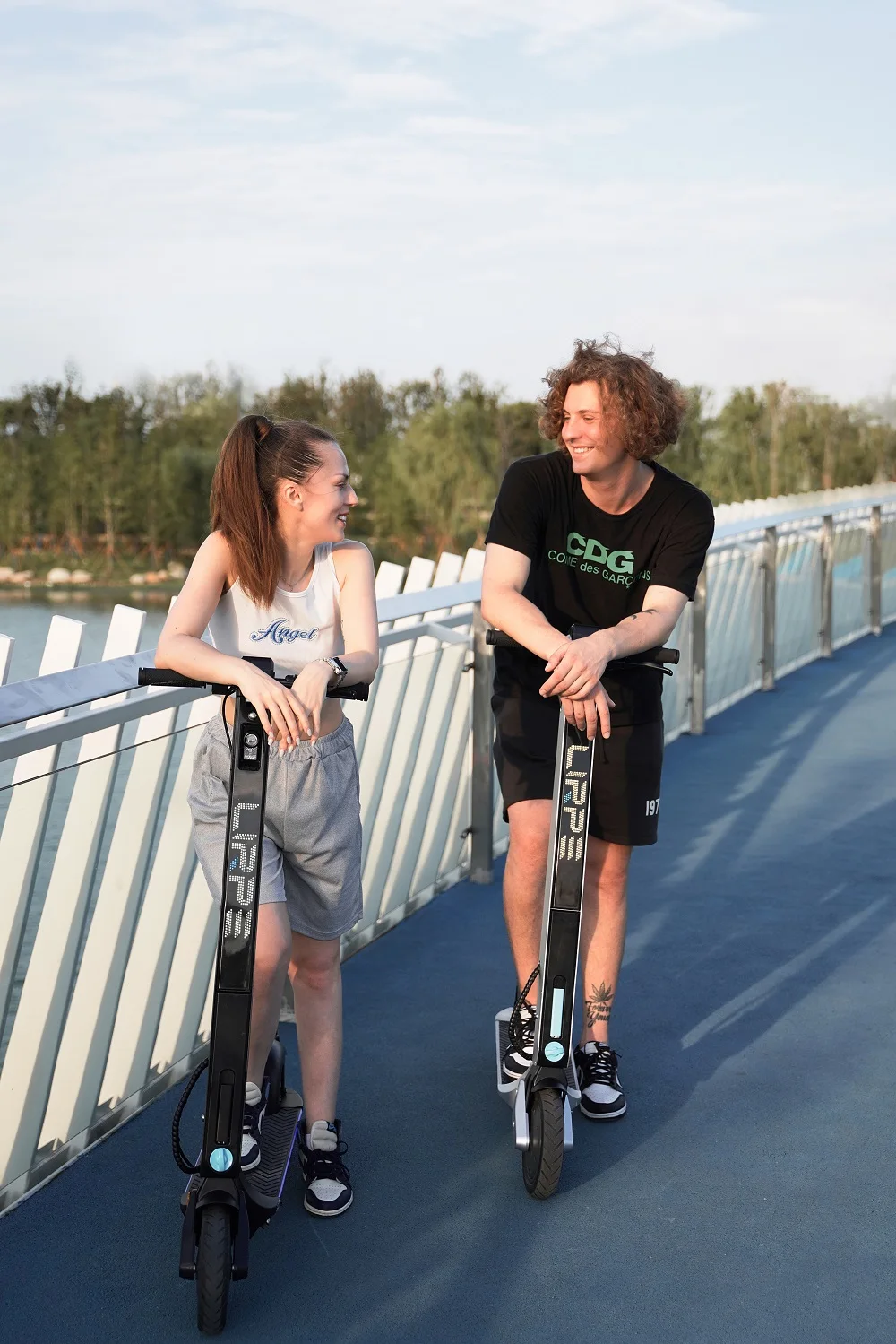 Hot Sale Magicwheels Free Shipping US EU Warehouse 36V 10.4Ah Battery E scooter