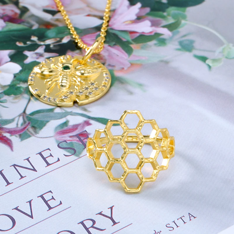 925 Sterling Silver 18K Gold Plated Forest Creatures Series Hollow Beehive Honeycomb Ring