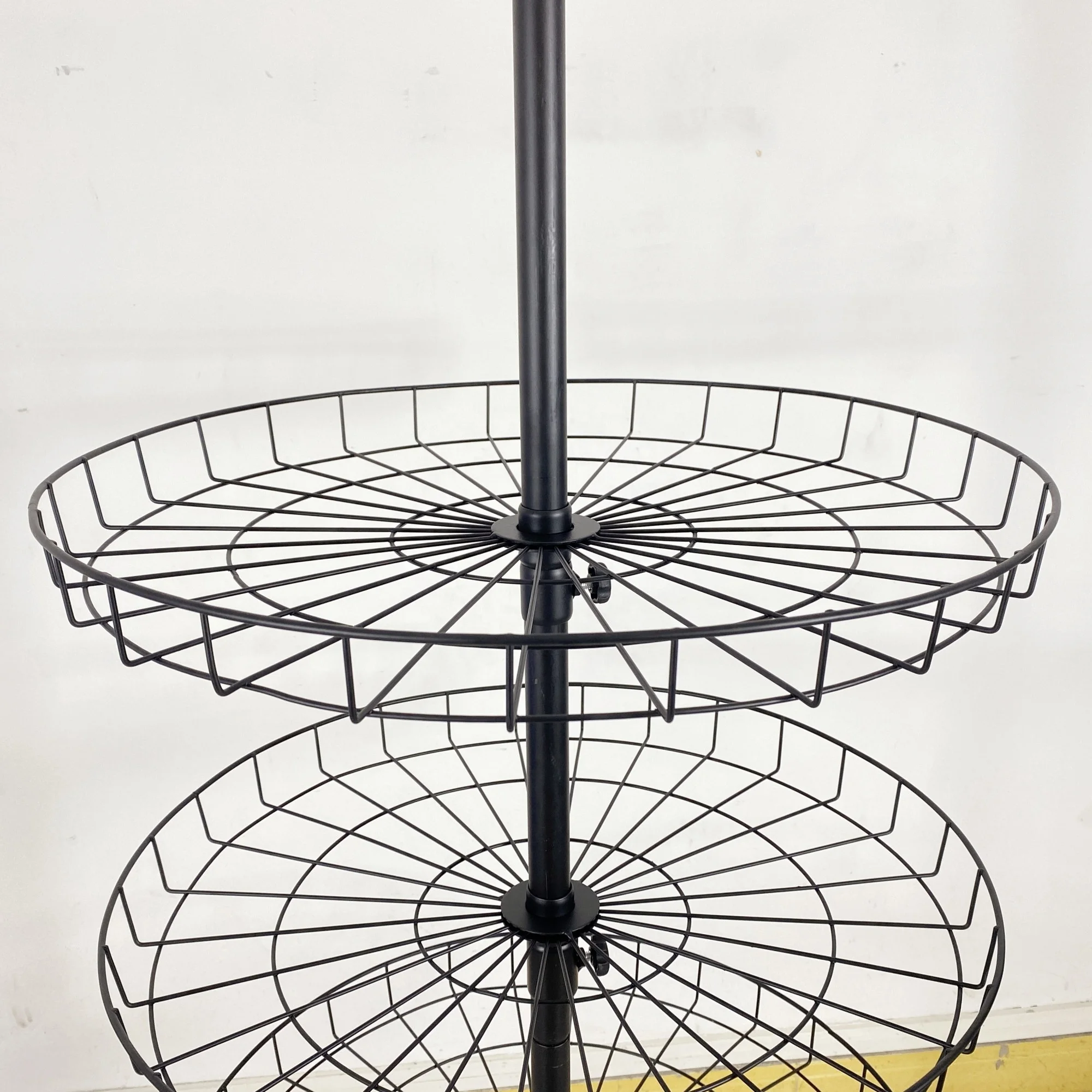 Custom Store Jewelry Toys Key Chain Candy Food Card Tool Accessories Metal Wire Circular Tray Rotating Display Rack Stand