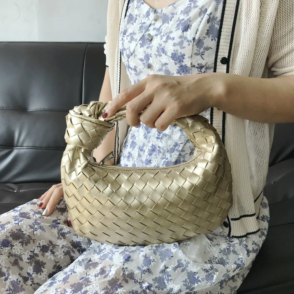 Women Handbag 2022 Summer Leather Shoulder Retro Woven Handmade Hobo Clutch Bag Fashion Mini Retro Bag Tote Boho bag