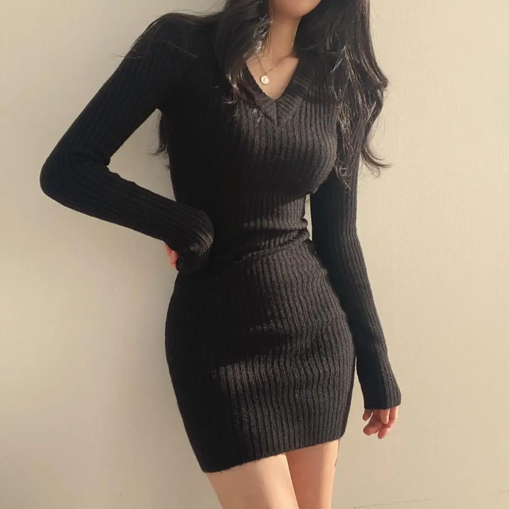 2024 весеннее женское платье-свитер с V-образным вырезом и длинным рукавом