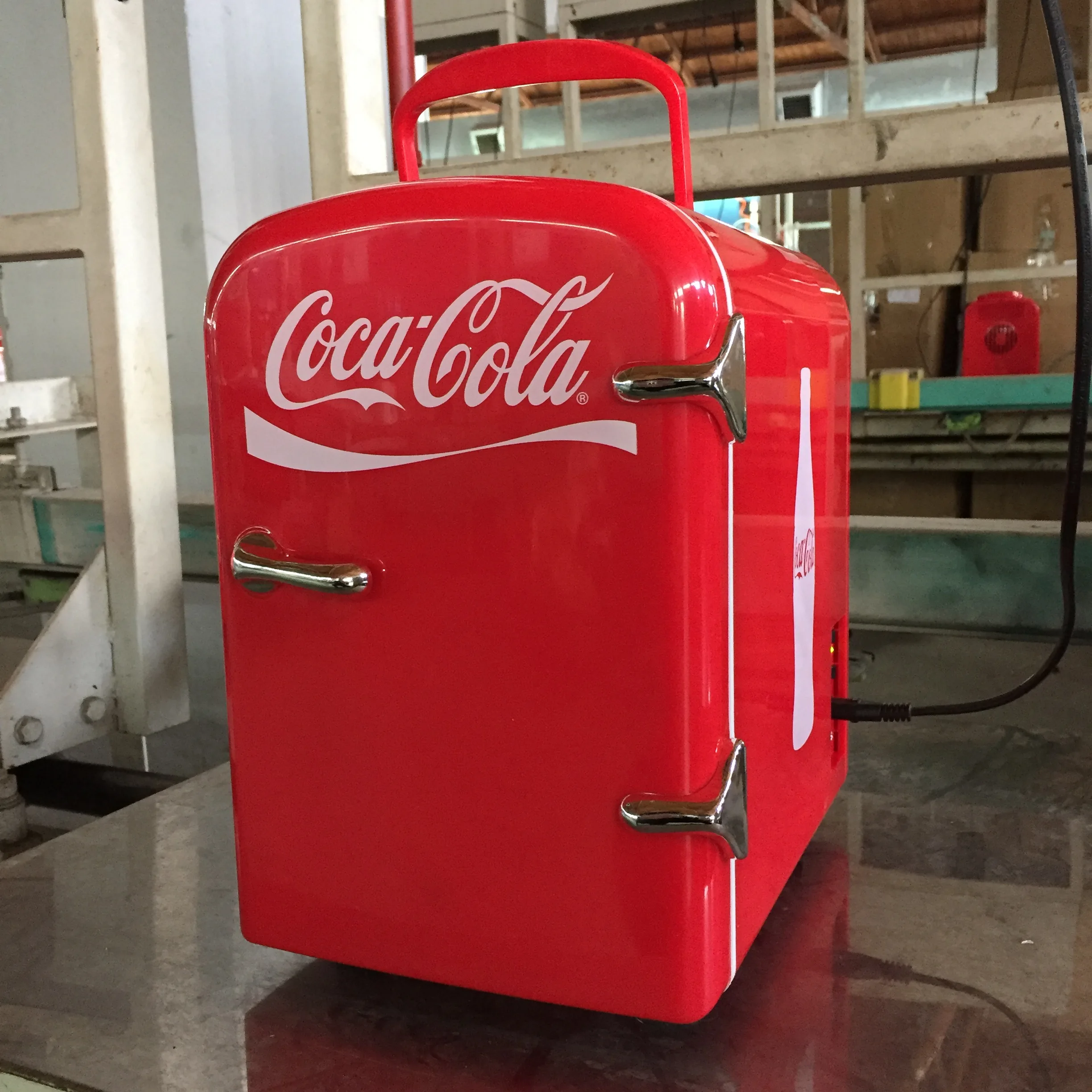 Factory Direct Sale 4l Car Mini Car Freezer Fridge Household Portable Small Refrigerator Mini Fridge For Hotel