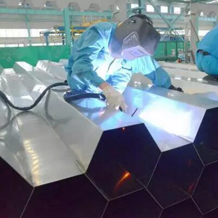  Пользовательские детали OEM услуги сварки алюминиевого листового