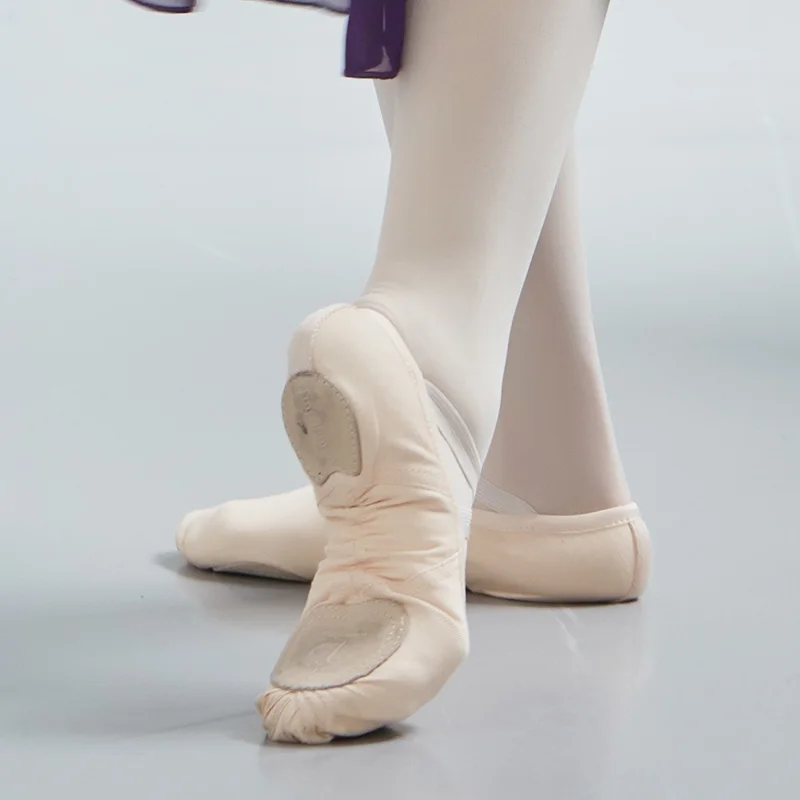 Wholesale Pink Canvas Ballet Shoes Soft Stretchy Ballet Slippers With Flat Heel for Women Girls