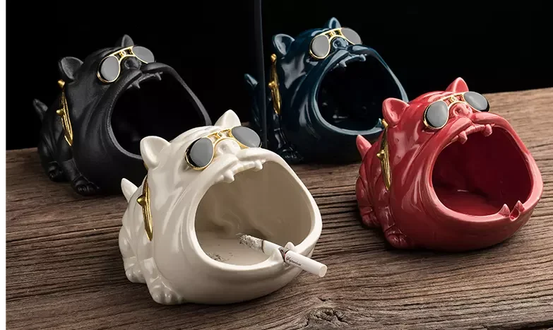 New Cute Creative Personality Gift Smoking Accessories Animal Cartoon Dog Cow Frog Ceramic Ashtray