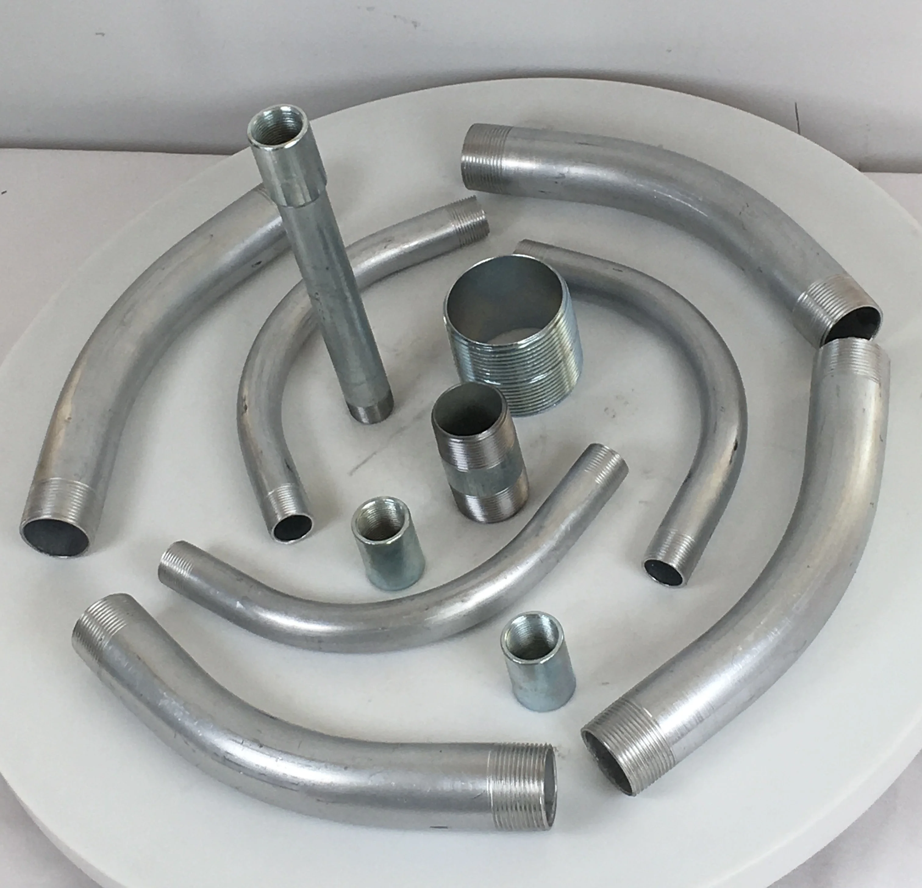ANSI C80.3 UL797 standard 1 2 3 4 inch hot dip galvanized EMT conduit elbows