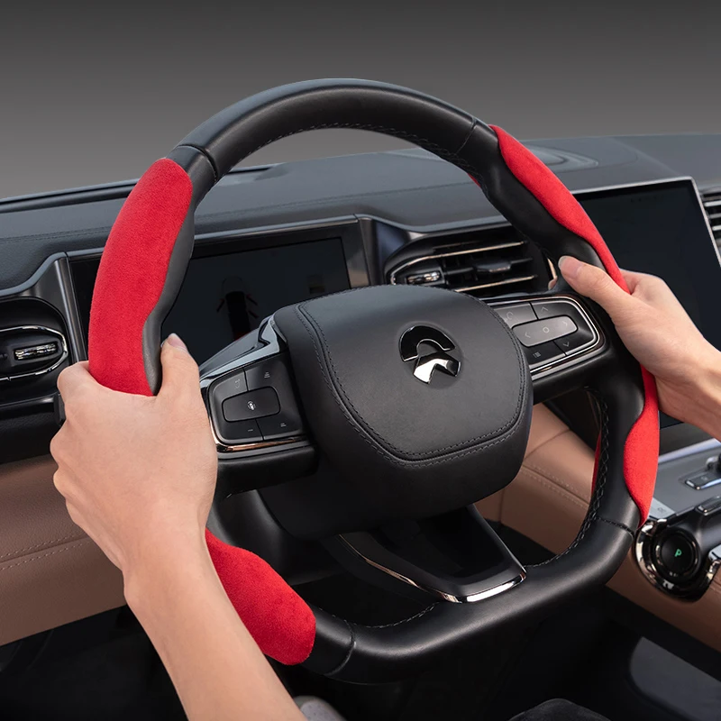 Car Steering Wheel Cover Winter Suede Trim Protector Anti-skid Steering Wheel Plush Card Cover Four Seasons Universal